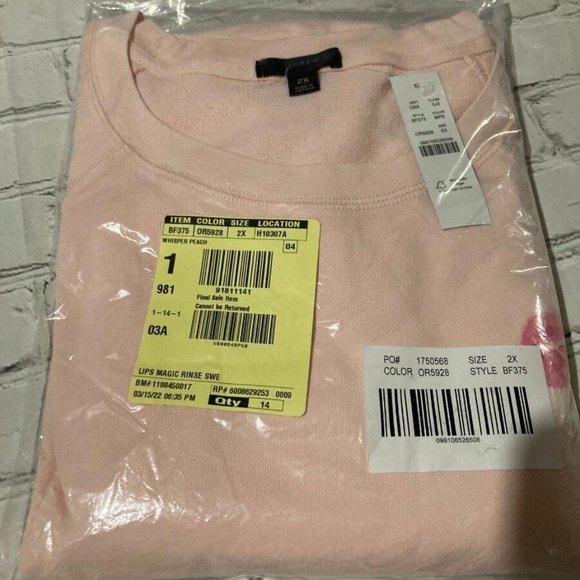 J Crew BF375 NWT Woman's Plus Size 2X Magic Rinse Sweatshirt in Kiss Print - Picture 2 of 6